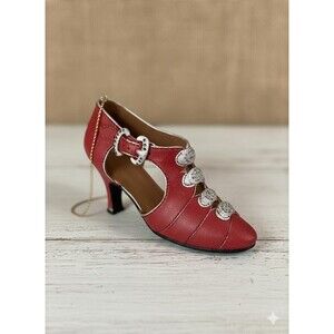 Vintage MMA Metropolitan Museum of Art Shoe Ornament Historic Fashion Series